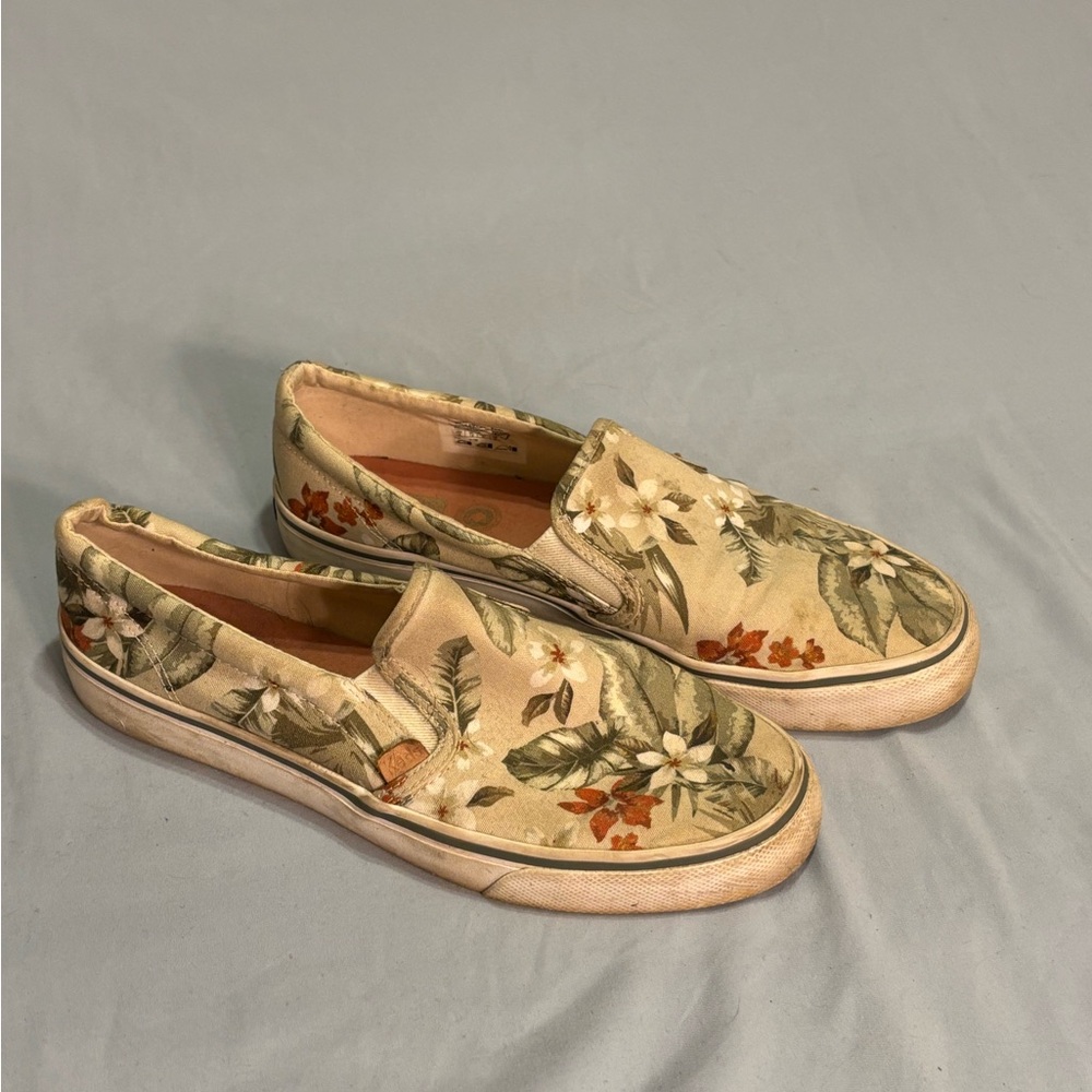 Keds Cream and Green Sneakers Casual Slip-On